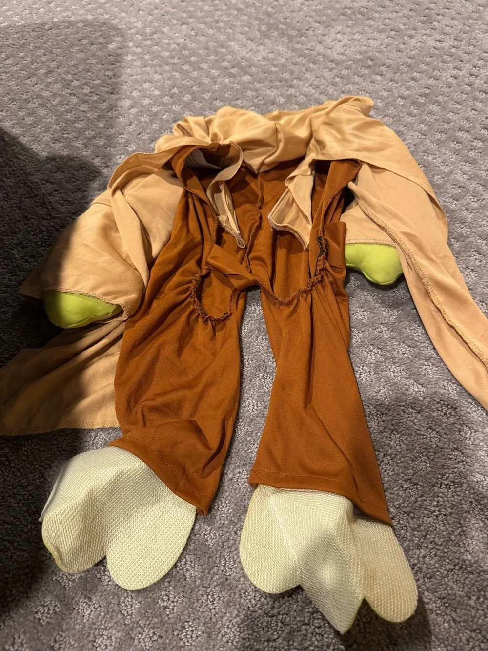 Dog size Large Green Yoda-Inspired Costume - Classic Character Outfit